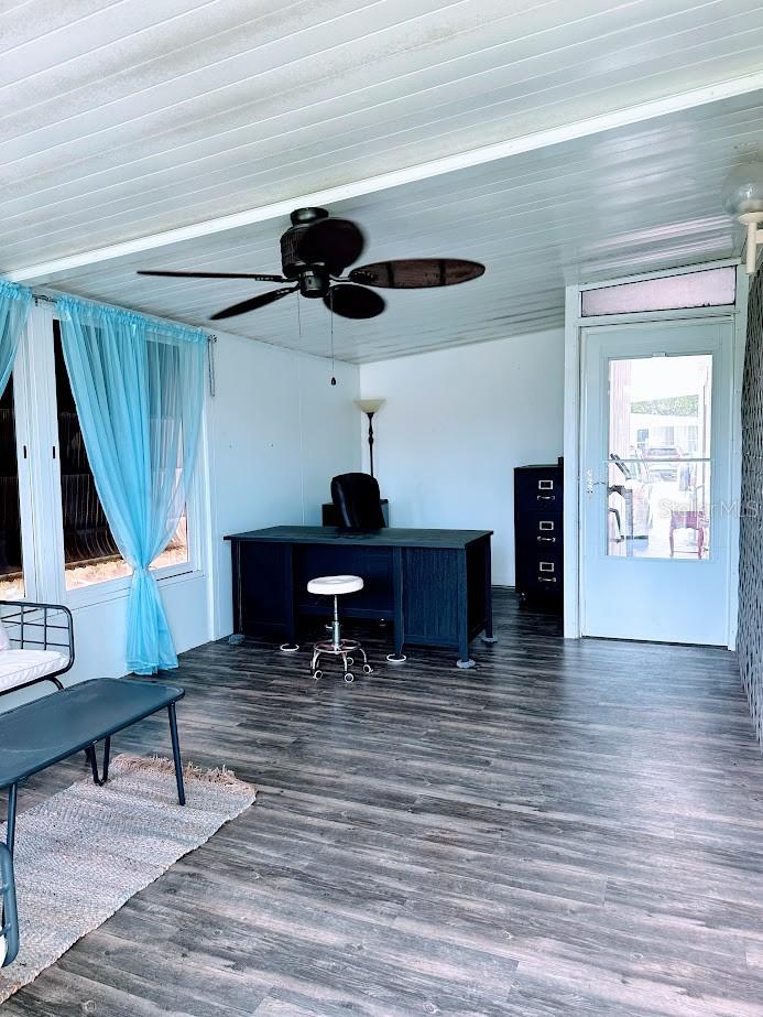 Image 35 of 41 For 1001 Starkey Road 358