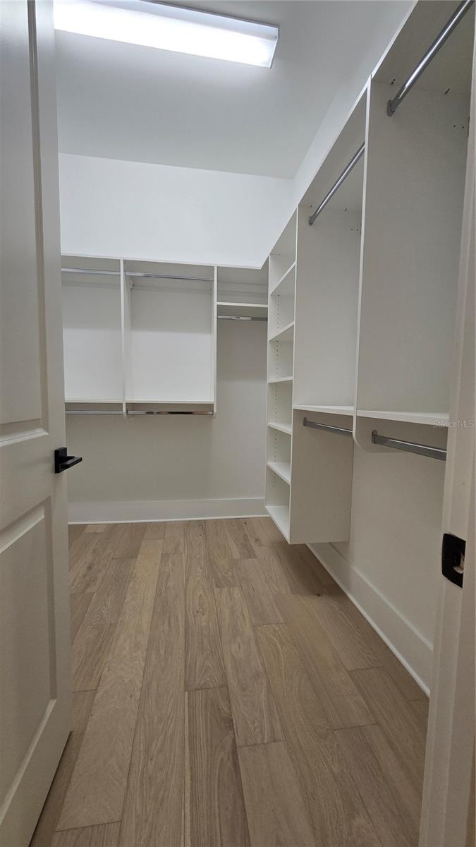 Image 34 of 40 For 610 Ontario Avenue