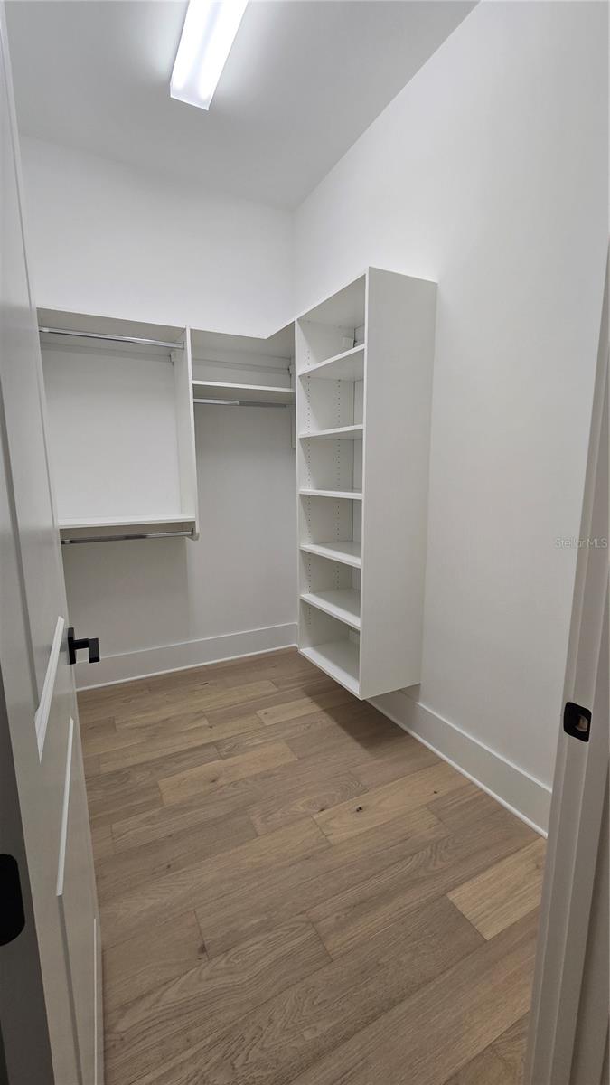 Image 35 of 40 For 610 Ontario Avenue