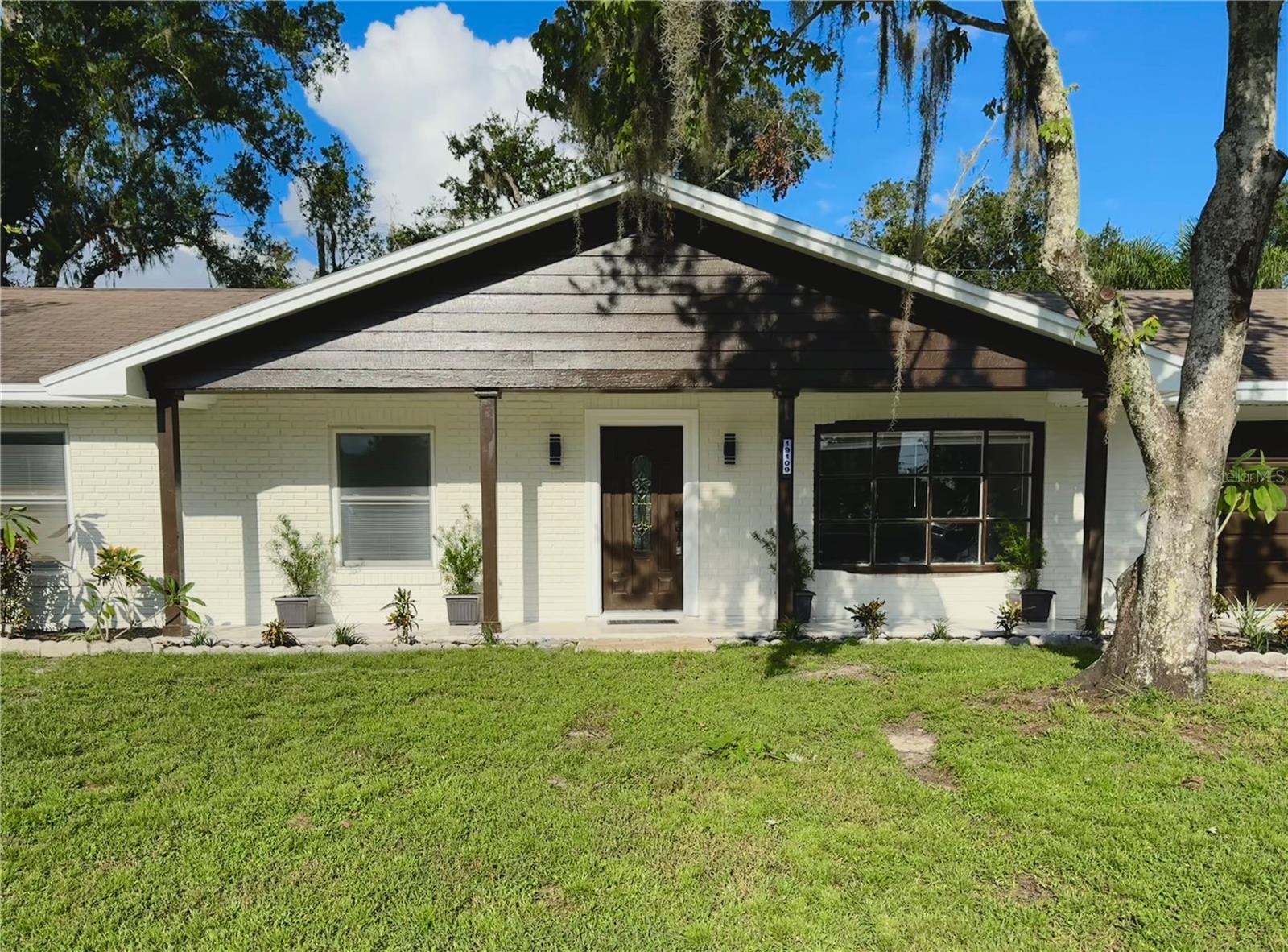 Details for 19109 Sunlake Boulevard, LUTZ, FL 33558