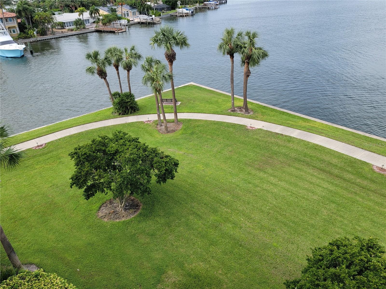 Image 13 of 61 For 8041 Sailboat Key Boulevard S 402