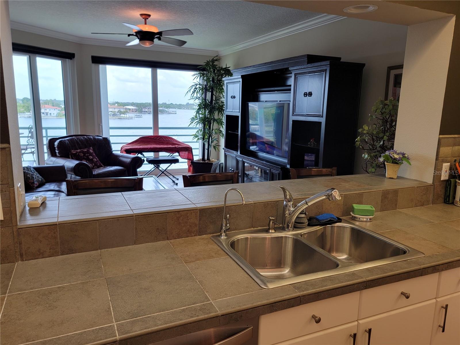 Image 20 of 61 For 8041 Sailboat Key Boulevard S 402