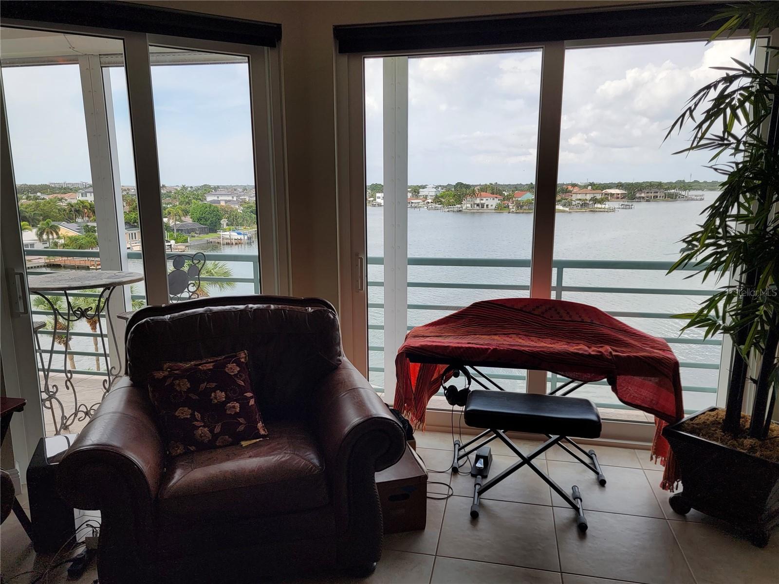 Image 29 of 61 For 8041 Sailboat Key Boulevard S 402