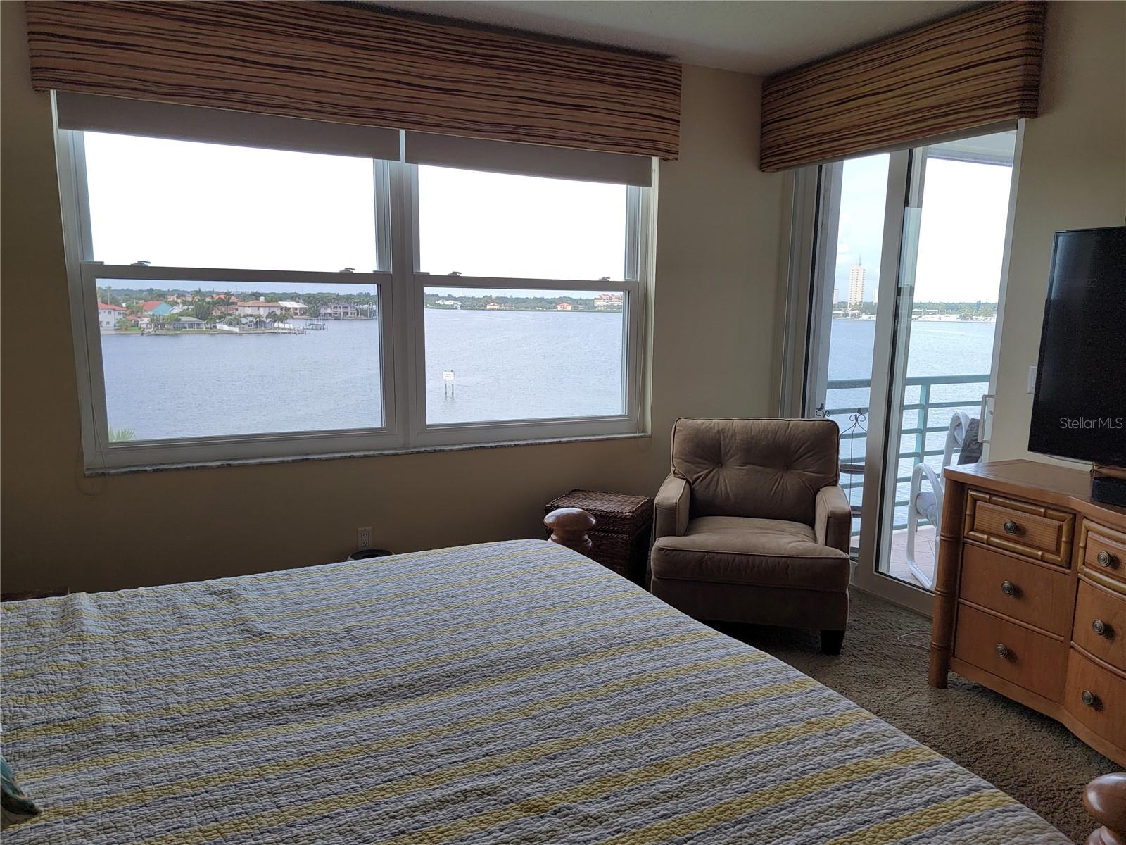 Image 32 of 61 For 8041 Sailboat Key Boulevard S 402