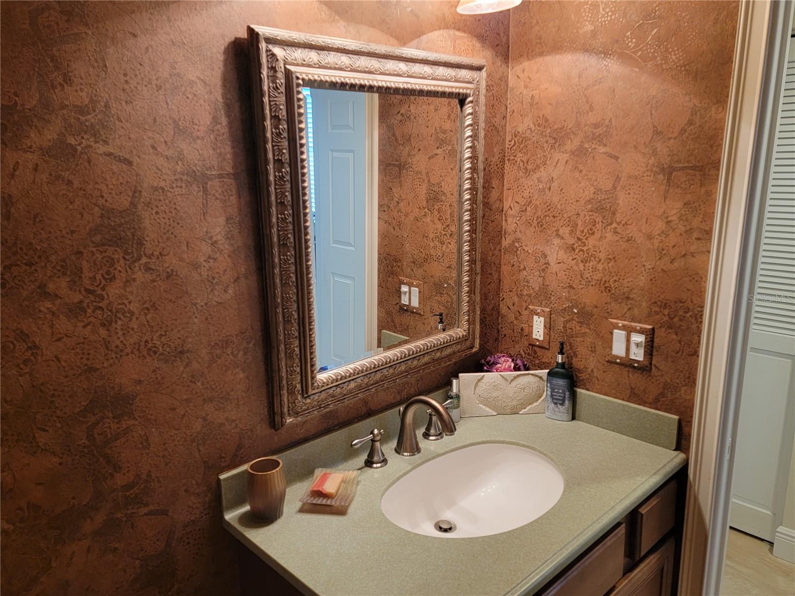 Image 41 of 61 For 8041 Sailboat Key Boulevard S 402