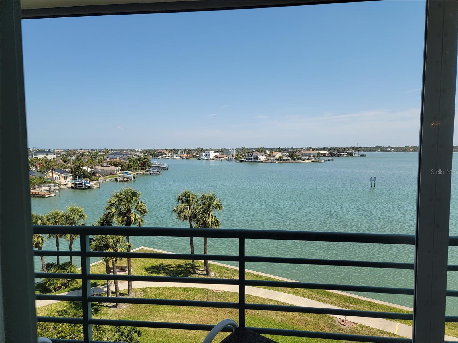Image 51 of 61 For 8041 Sailboat Key Boulevard S 402