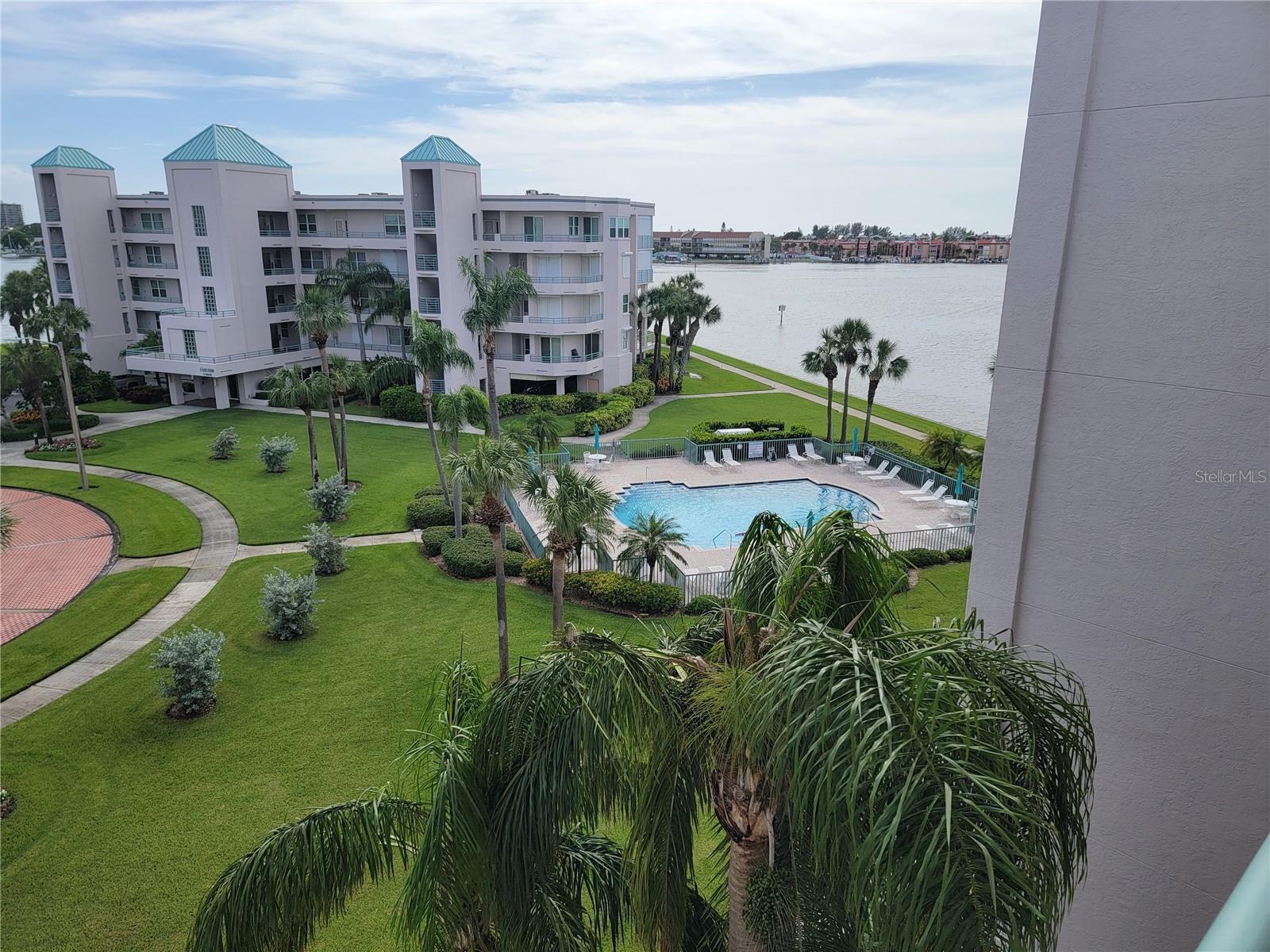 Image 6 of 61 For 8041 Sailboat Key Boulevard S 402