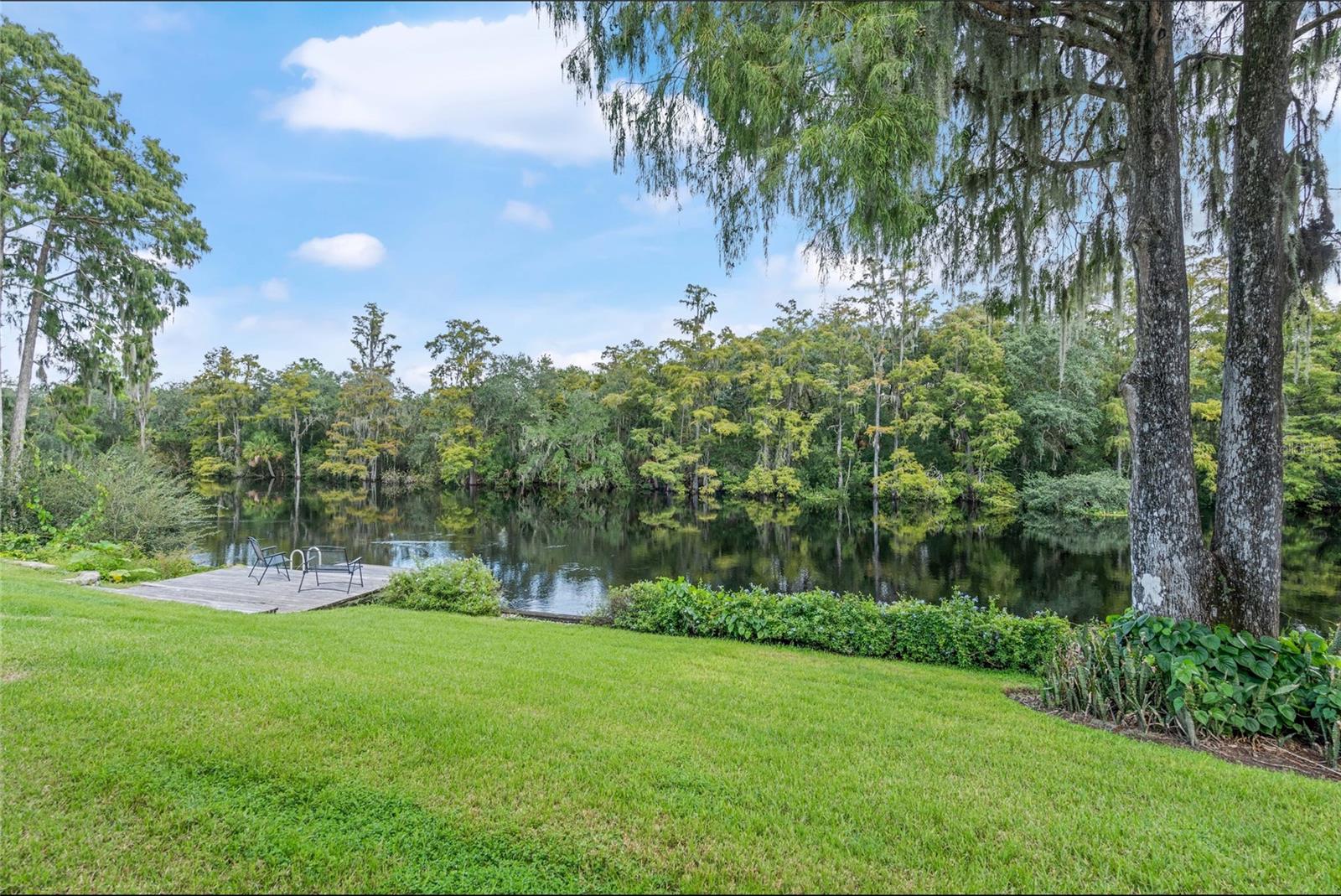 Listing photo id 15 for 12003 Brightwater Boulevard