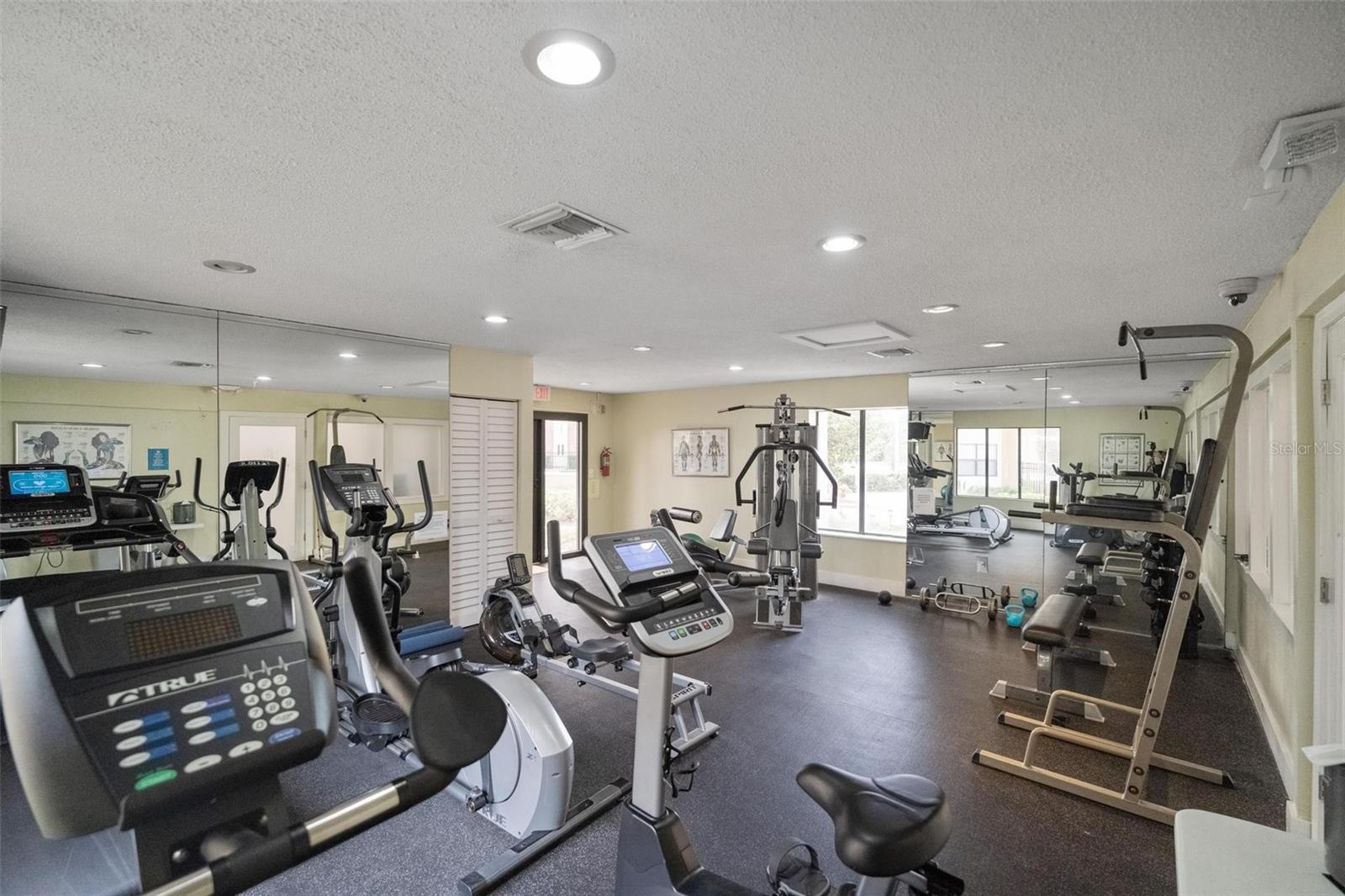 Image 33 of 35 For 10100 Sailwinds Boulevard N 205