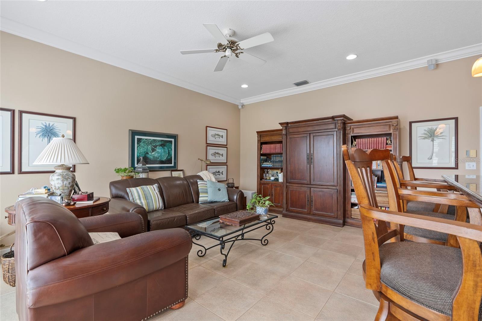 Listing photo id 10 for 10713 Cape Hatteras Drive