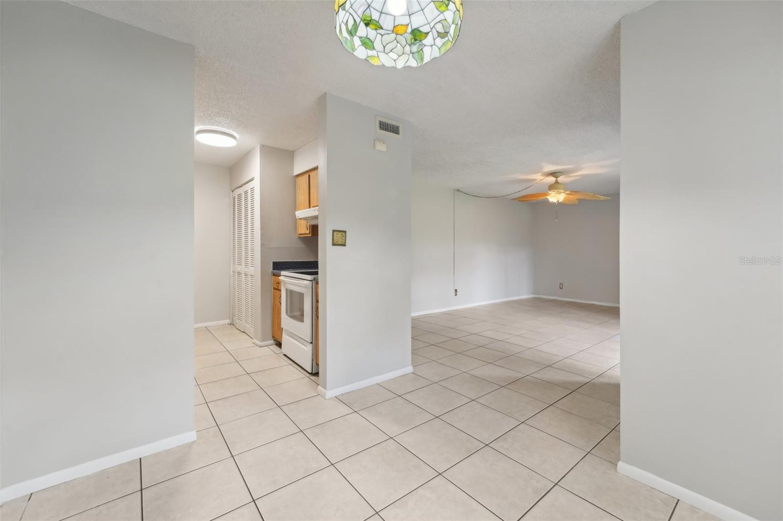 Image 11 of 19 For 5501 Loblolly Court 163b