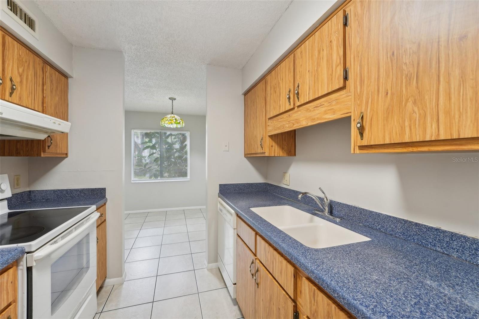 Image 8 of 19 For 5501 Loblolly Court 163b