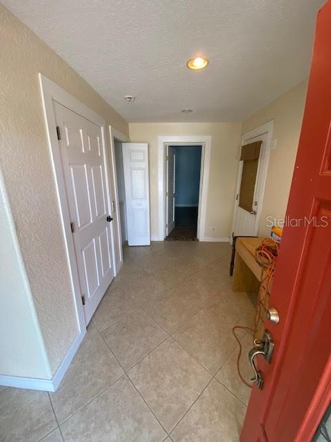 Listing photo id 0 for 14006 Vivian Drive