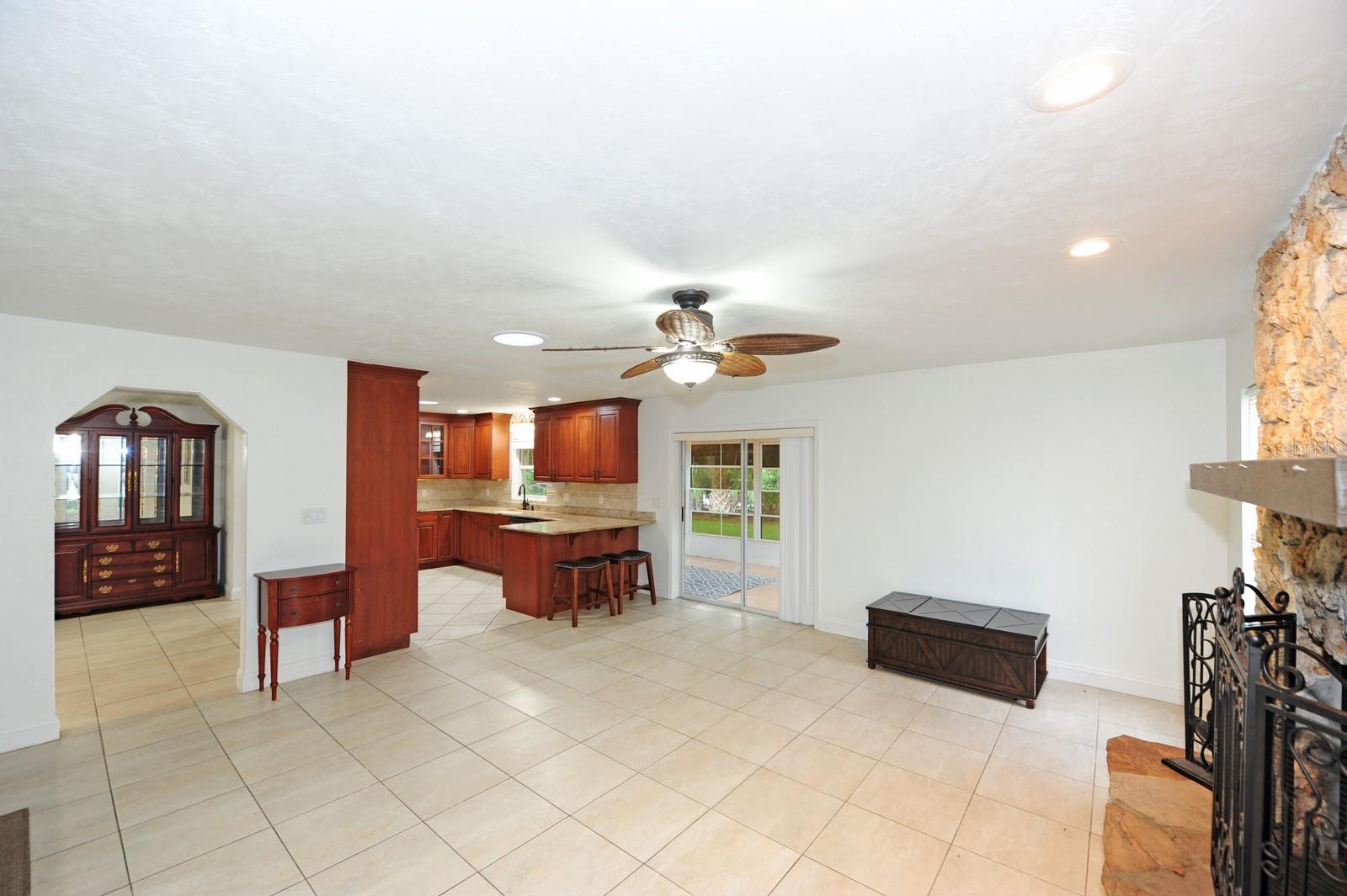 Image 13 of 42 For 1889 Seclusion Drive