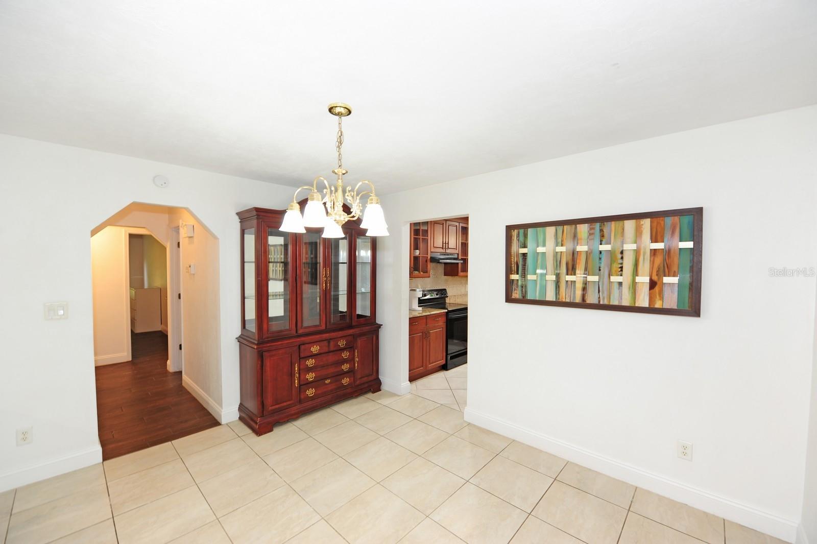 Image 5 of 42 For 1889 Seclusion Drive