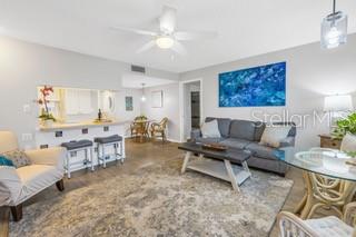 Image 16 of 31 For 8470 Gulf Boulevard 412