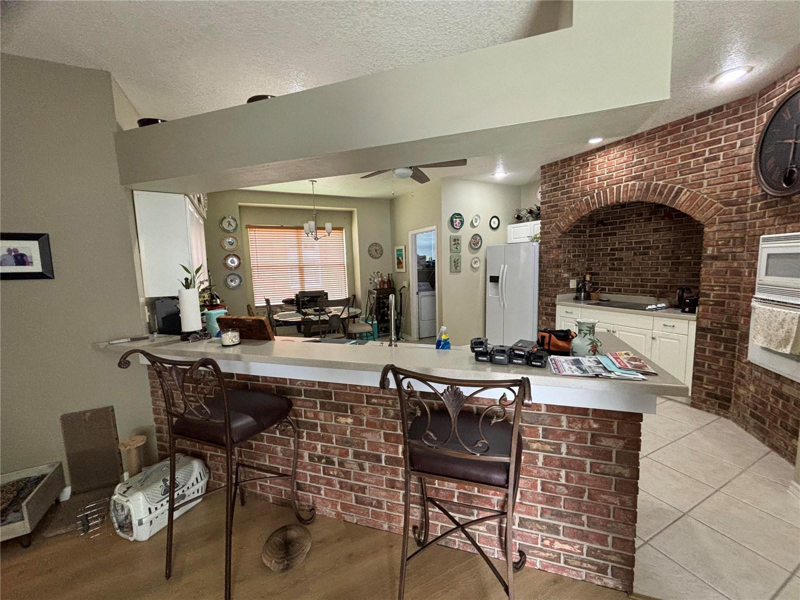 Listing photo id 2 for 9709 Bay Colony Drive