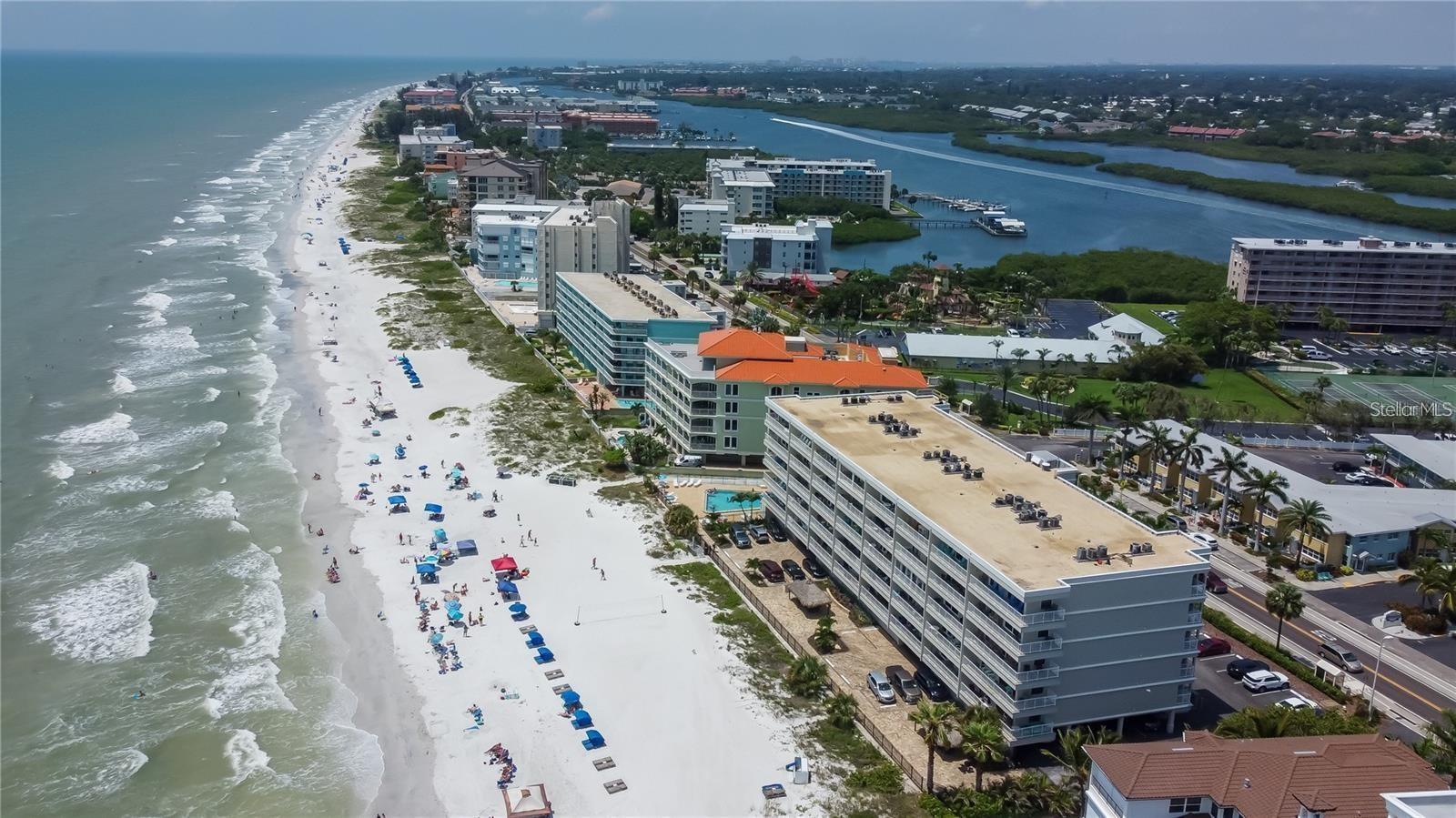 Image 8 of 48 For 19418 Gulf Boulevard 103