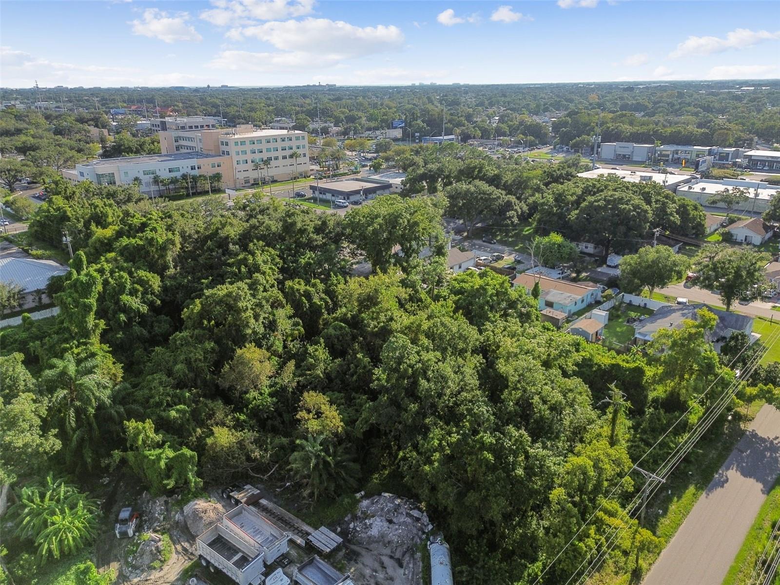 Listing photo id 17 for 3672 Broad Street