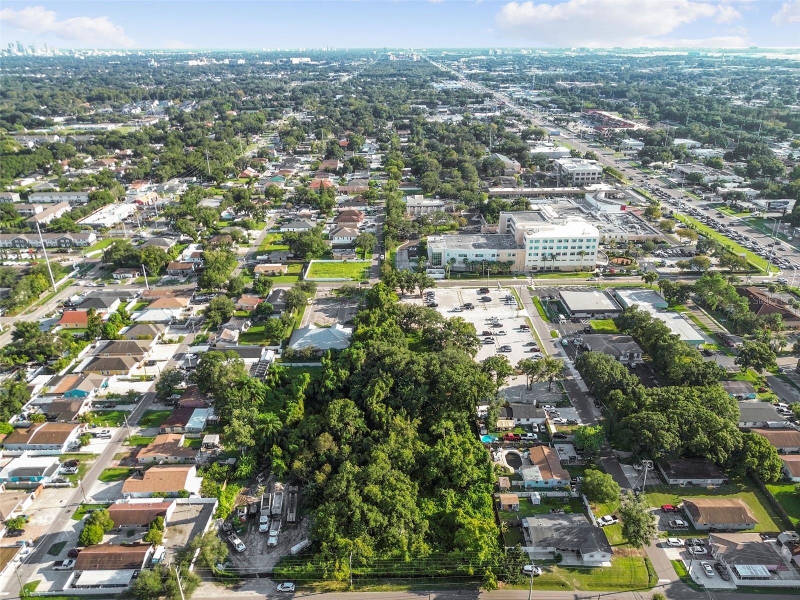 Listing photo id 42 for 3672 Broad Street