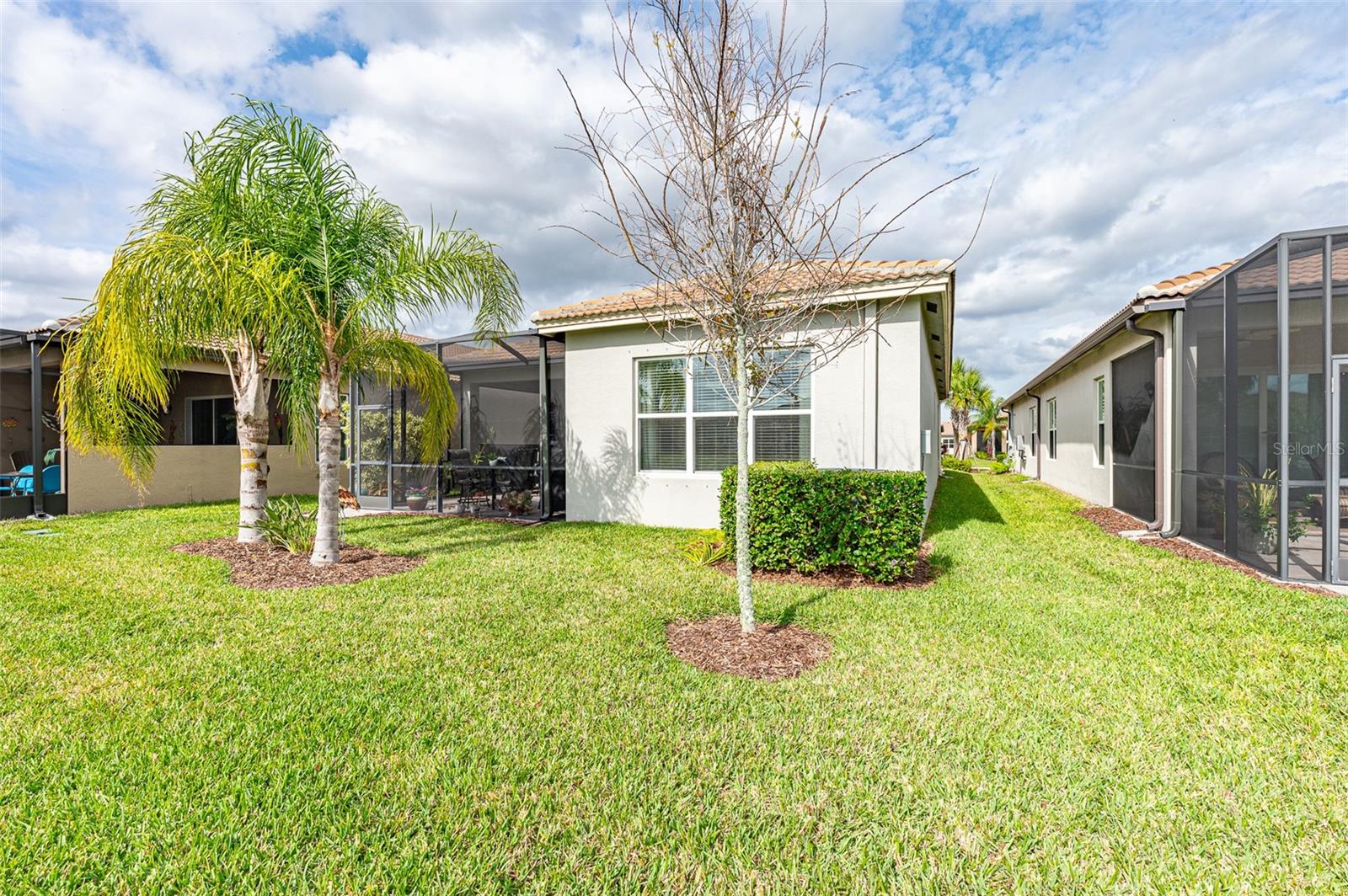 Listing photo id 44 for 4812 Sevilla Shores Drive