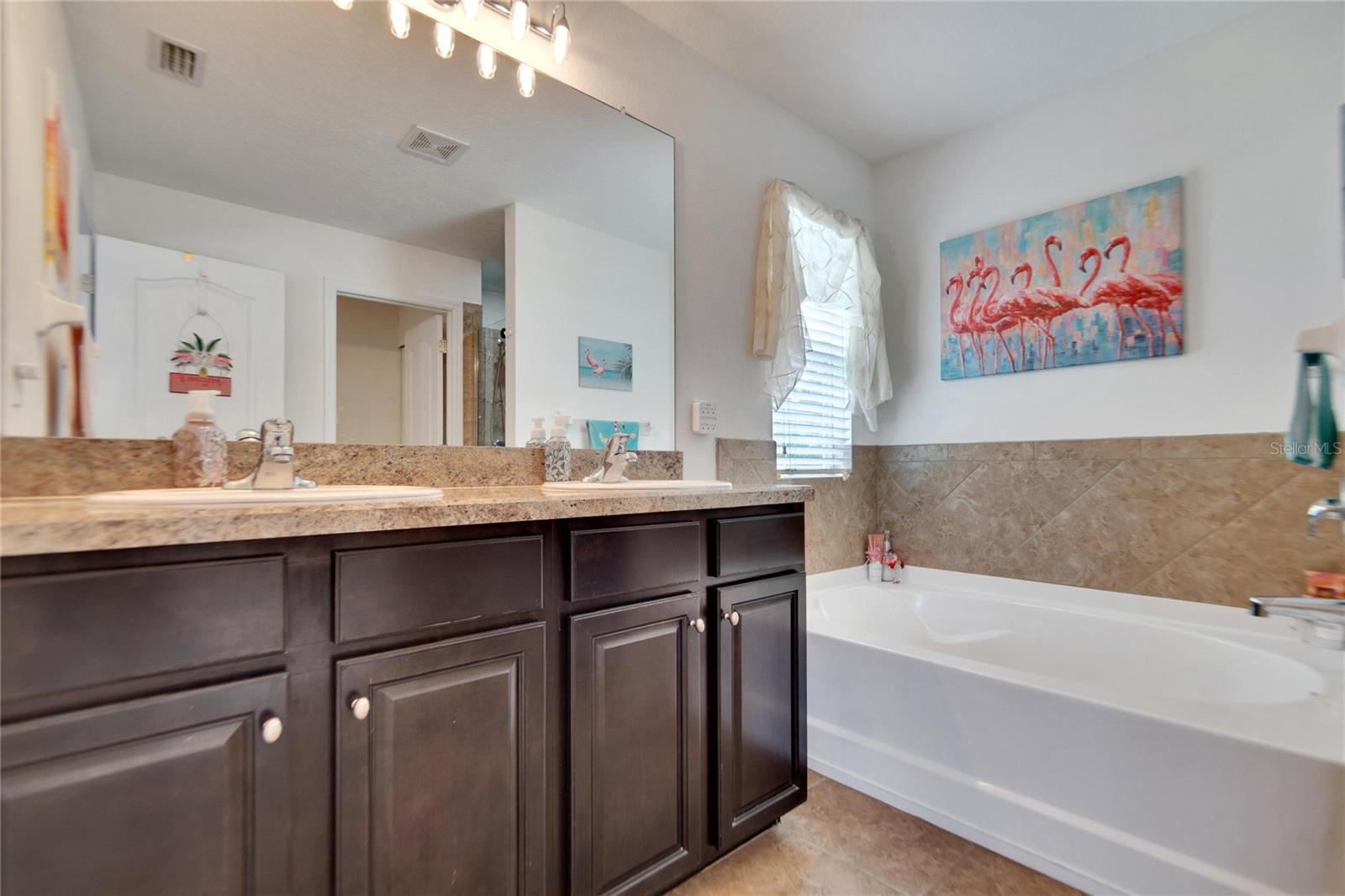 Listing photo id 21 for 2625 Holly Bluff Court