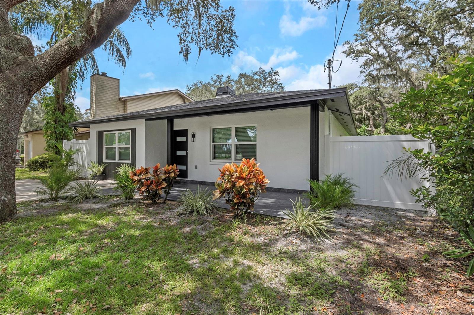 Details for 2221 Village Avenue, TAMPA, FL 33612