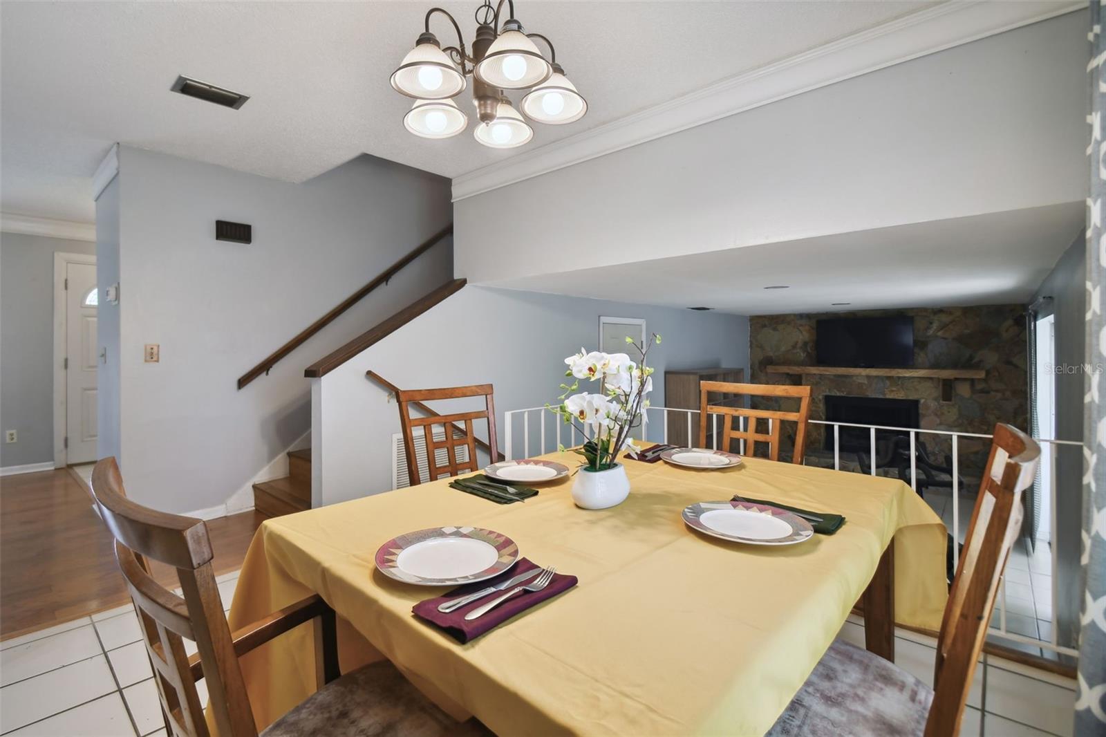 Listing photo id 16 for 4114 Sand Lake Court