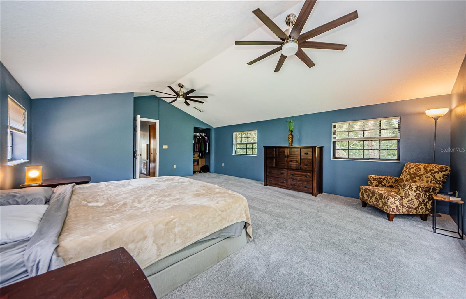 Listing photo id 25 for 10128 Shady Drive