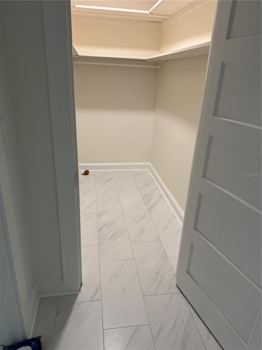 Image 41 of 41 For 850 Mandalay Avenue