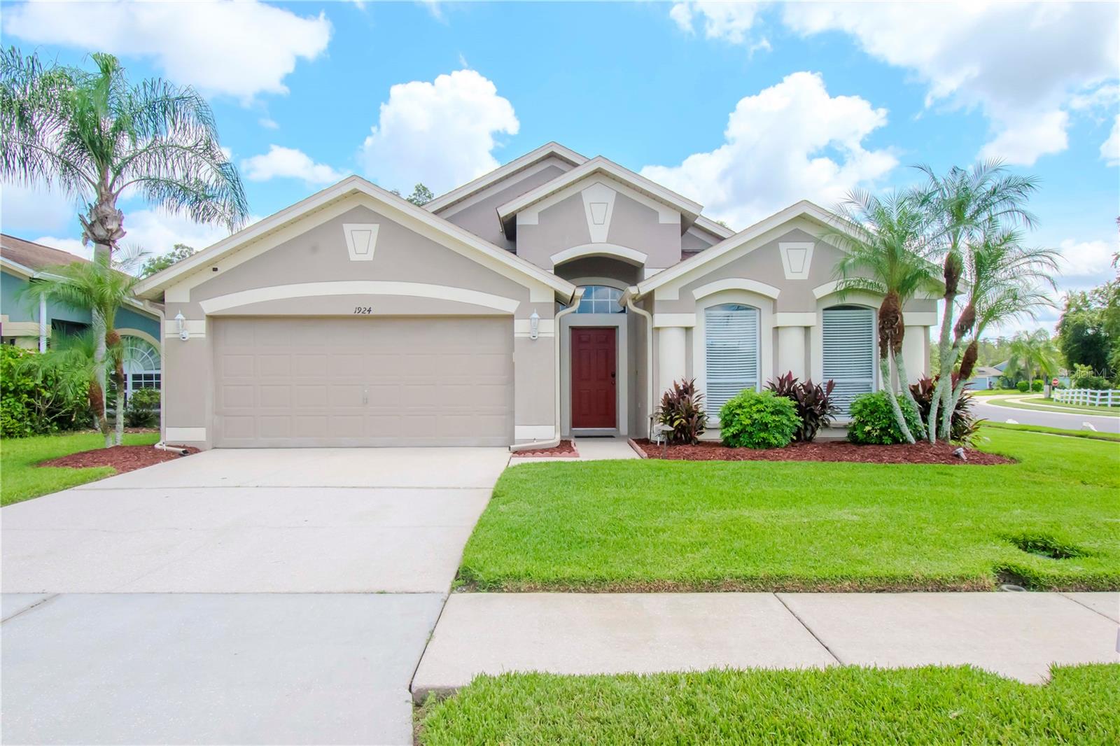 Details for 1924 Grenville Court, WESLEY CHAPEL, FL 33543