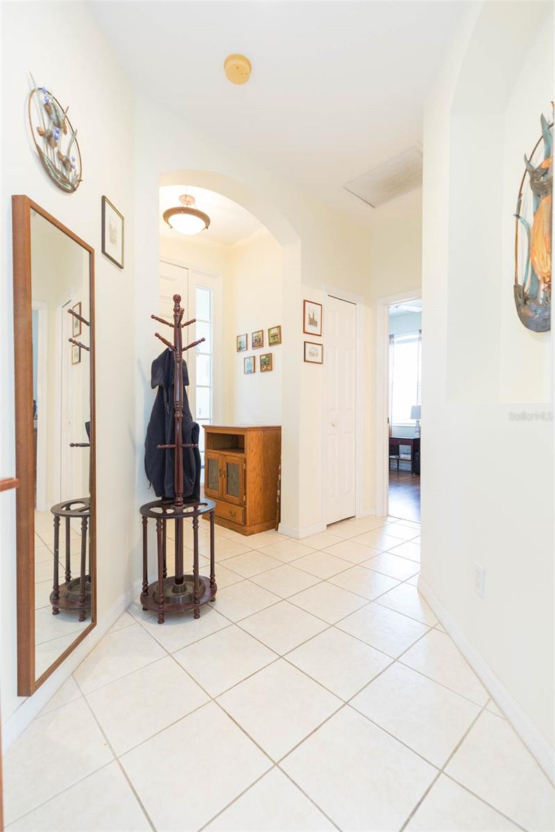 Image 9 of 51 For 1908 Sterling Glen Court