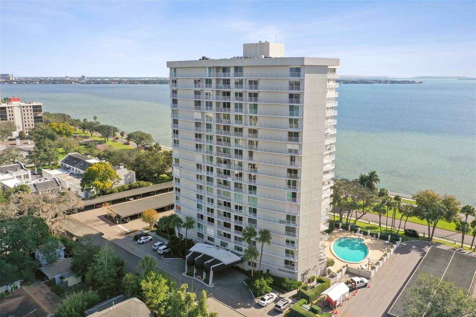 Image 3 of 45 For 2611 Bayshore Boulevard 1606