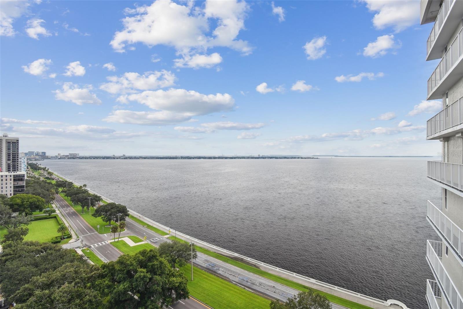 Image 40 of 45 For 2611 Bayshore Boulevard 1606