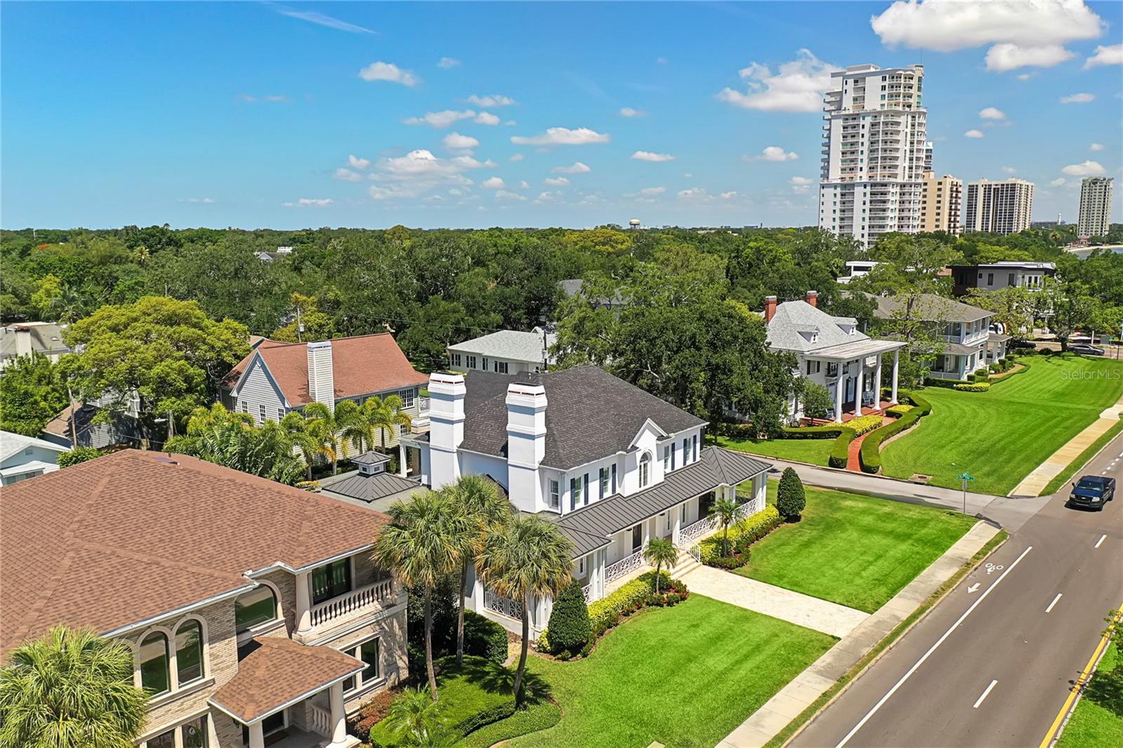 Listing photo id 78 for 3801 Bayshore Boulevard