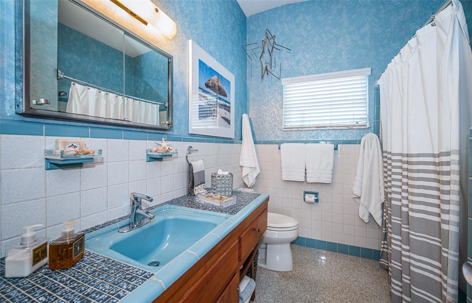 Listing photo id 20 for 11921 Lagoon Lane