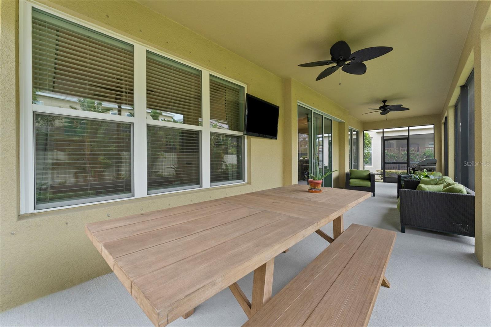 Listing photo id 41 for 8831 Tropical Palm Drive