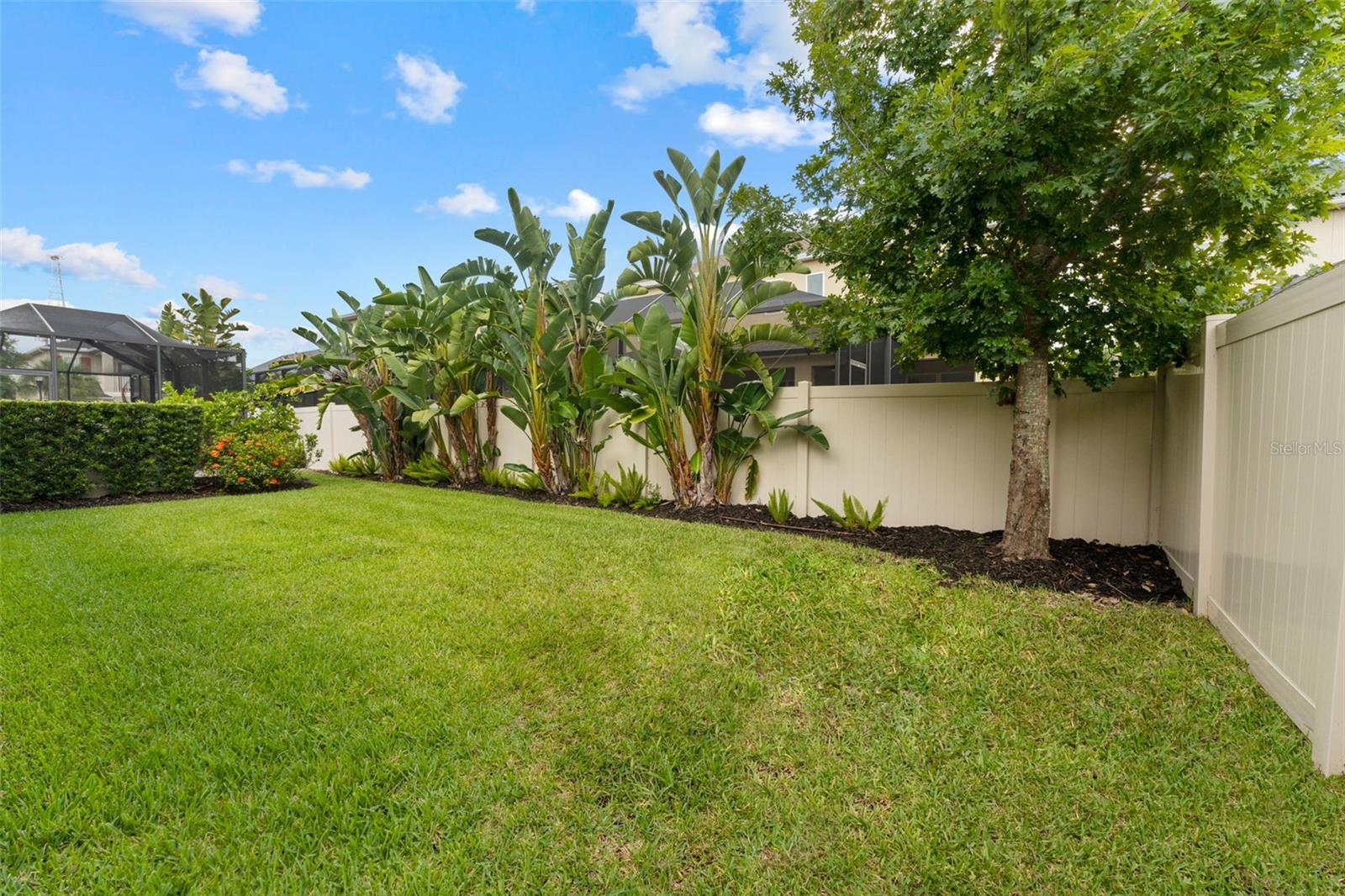 Listing photo id 43 for 8831 Tropical Palm Drive