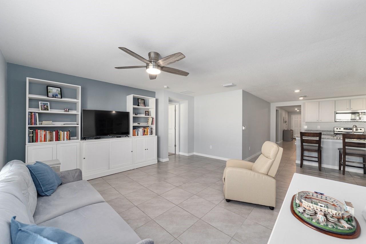 Image 11 of 53 For 684 65th Terrace