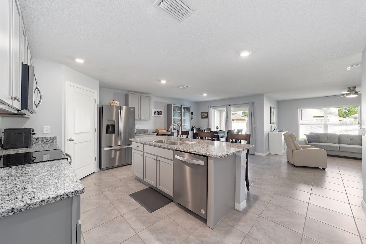 Image 13 of 53 For 684 65th Terrace