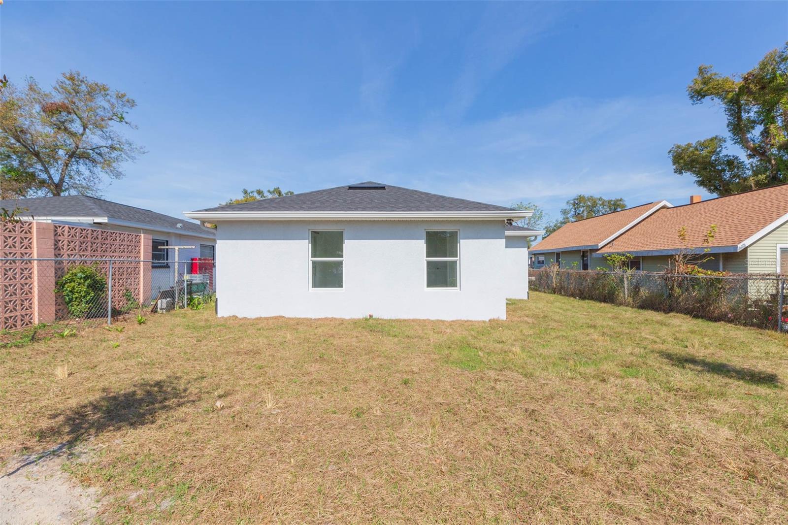 Image 16 of 17 For 2911 20th Avenue