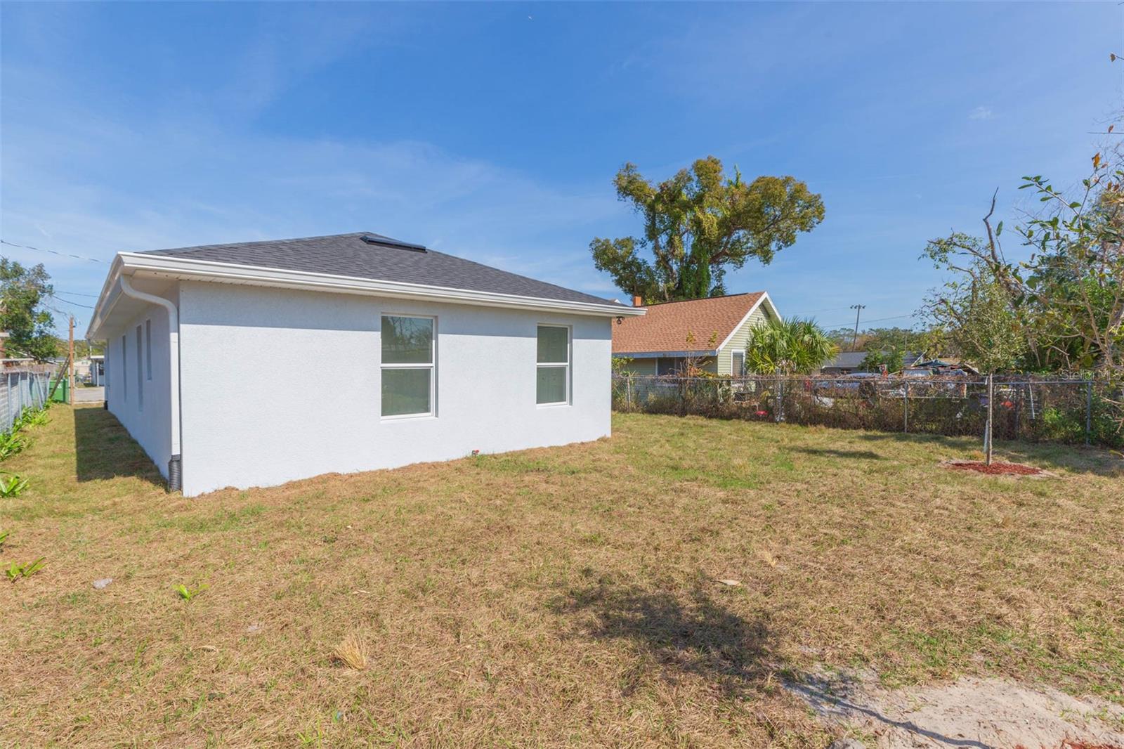 Image 17 of 17 For 2911 20th Avenue