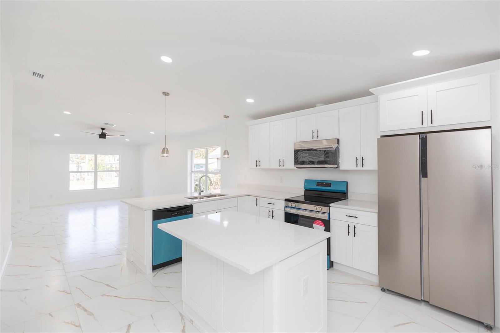 Image 4 of 17 For 2911 20th Avenue