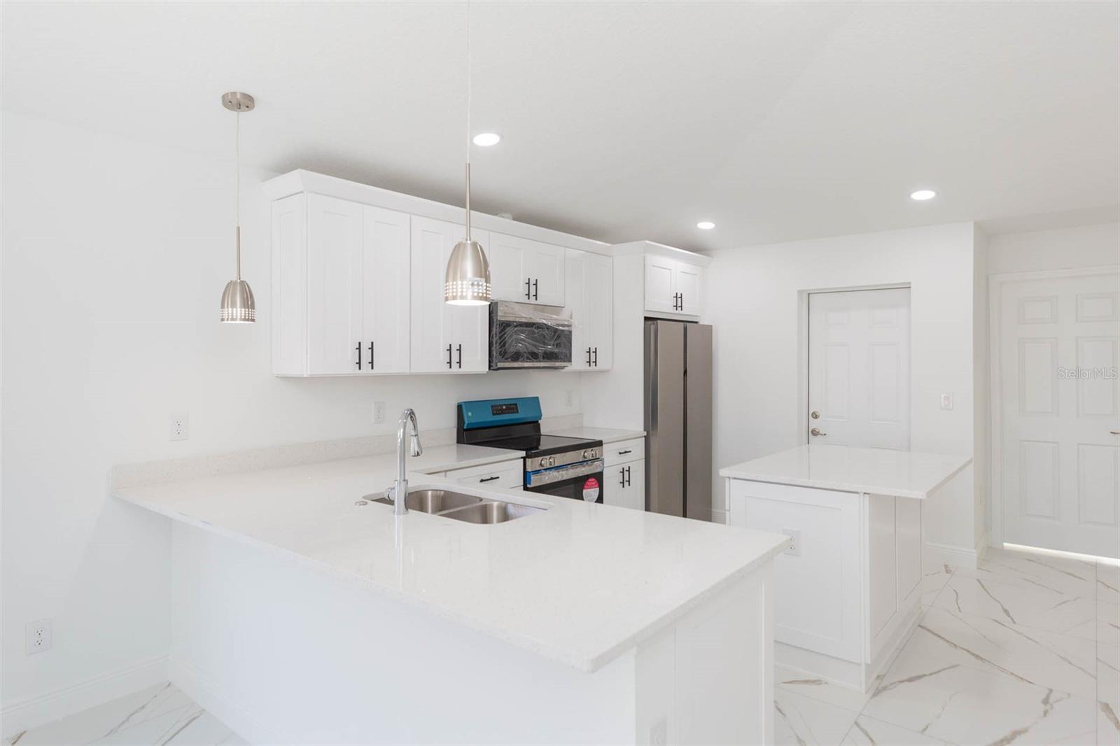 Image 6 of 17 For 2911 20th Avenue