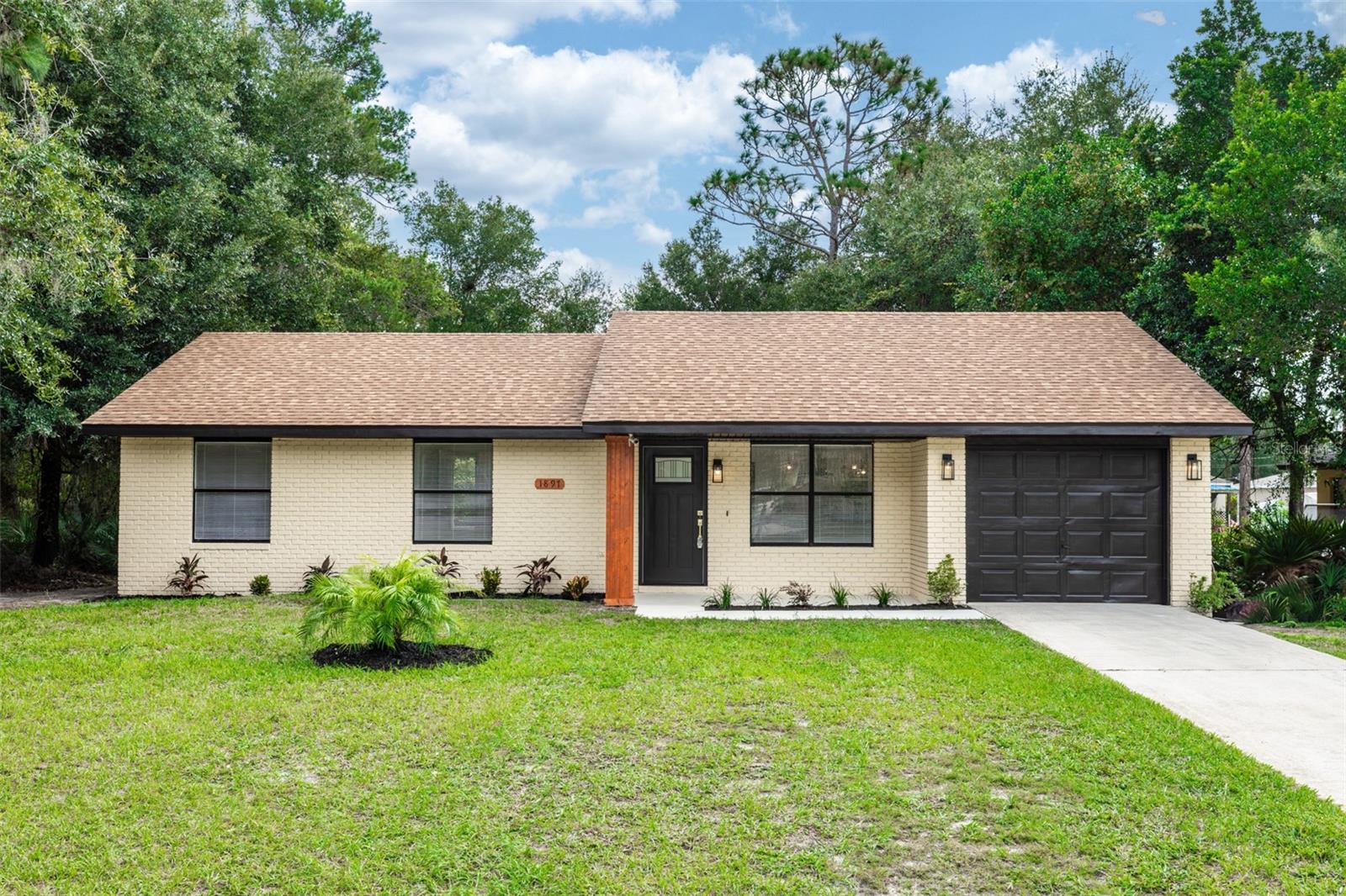 Details for 1897 West Parkway, DELAND, FL 32724