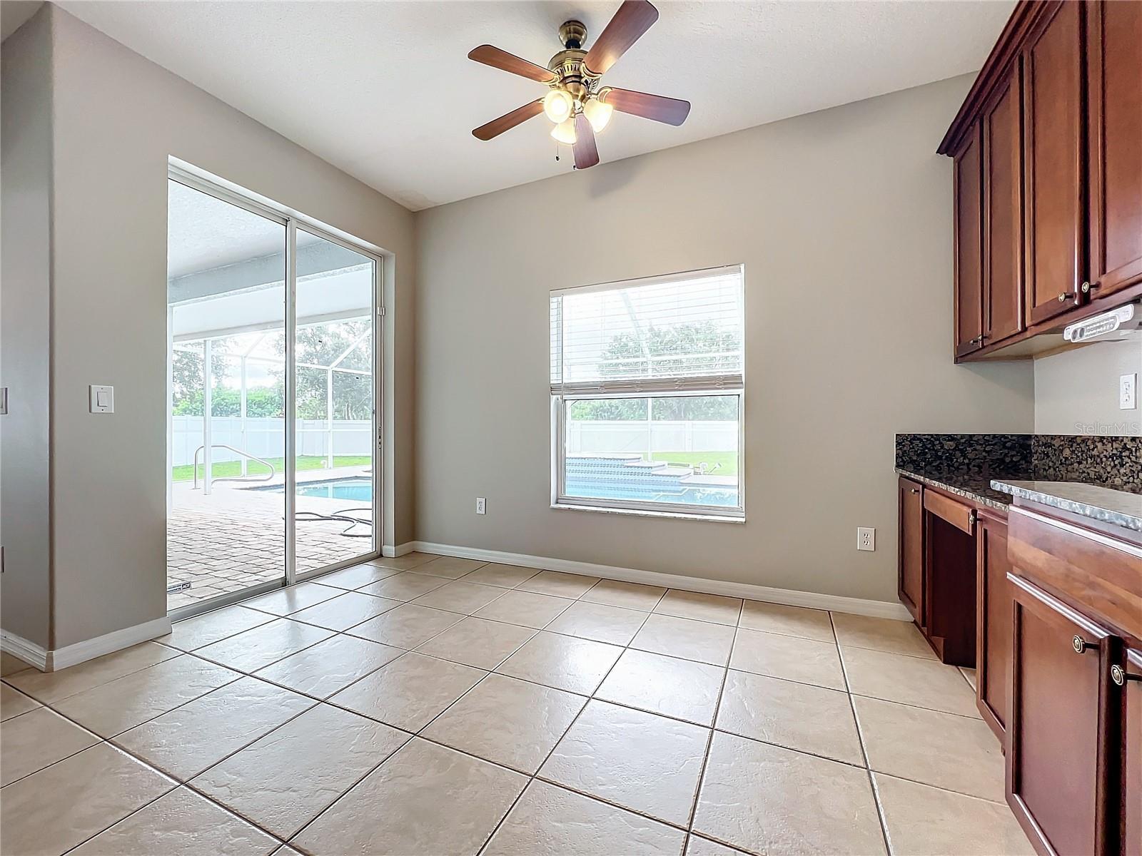 Listing photo id 23 for 11537 Addison Chase Drive