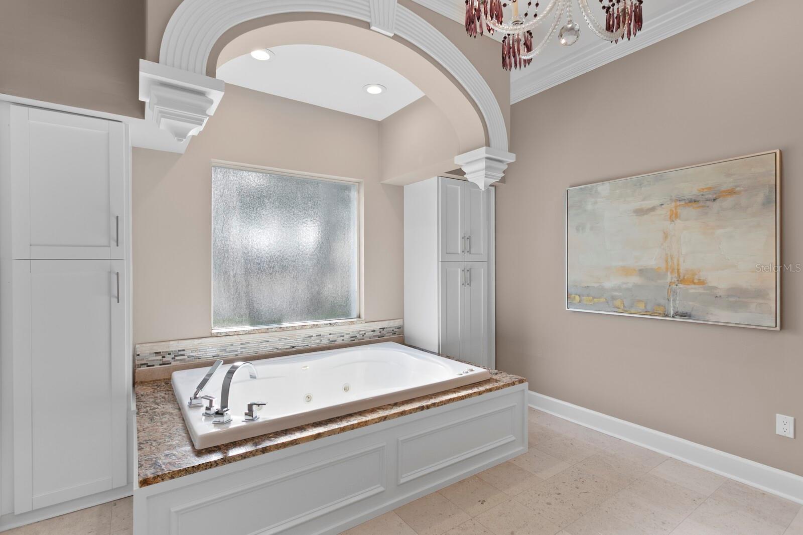 Listing photo id 37 for 45 Adalia Avenue