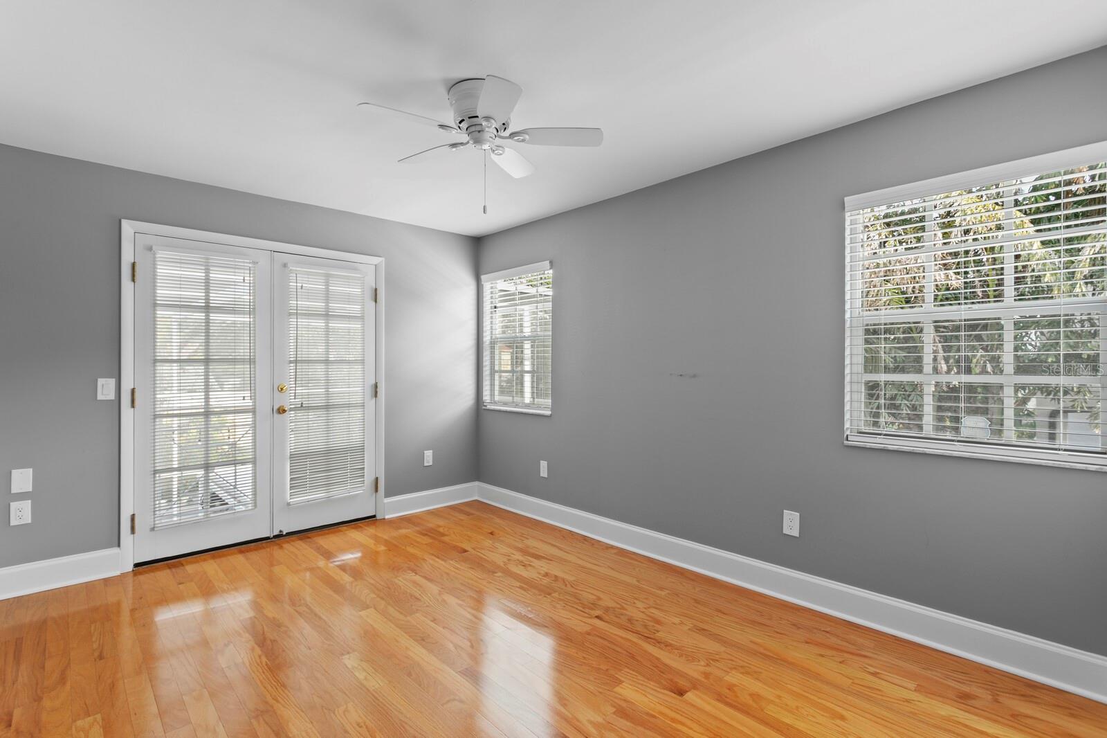 Listing photo id 45 for 45 Adalia Avenue