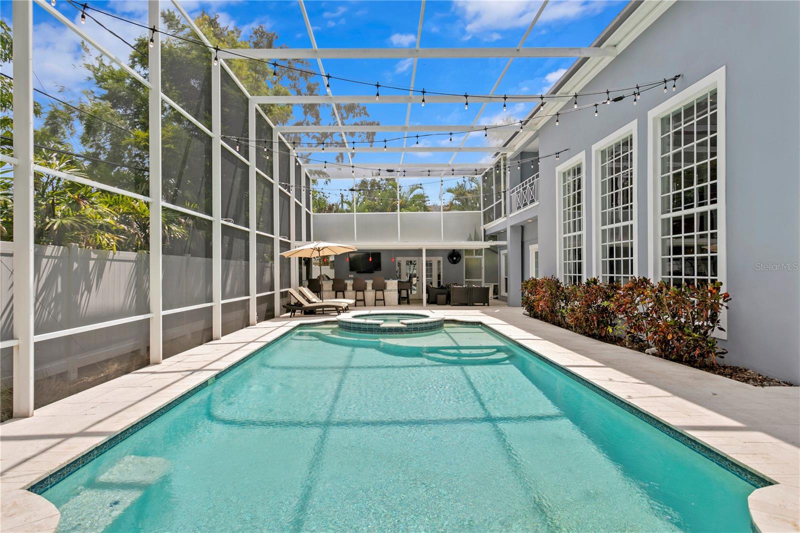 Listing photo id 48 for 45 Adalia Avenue
