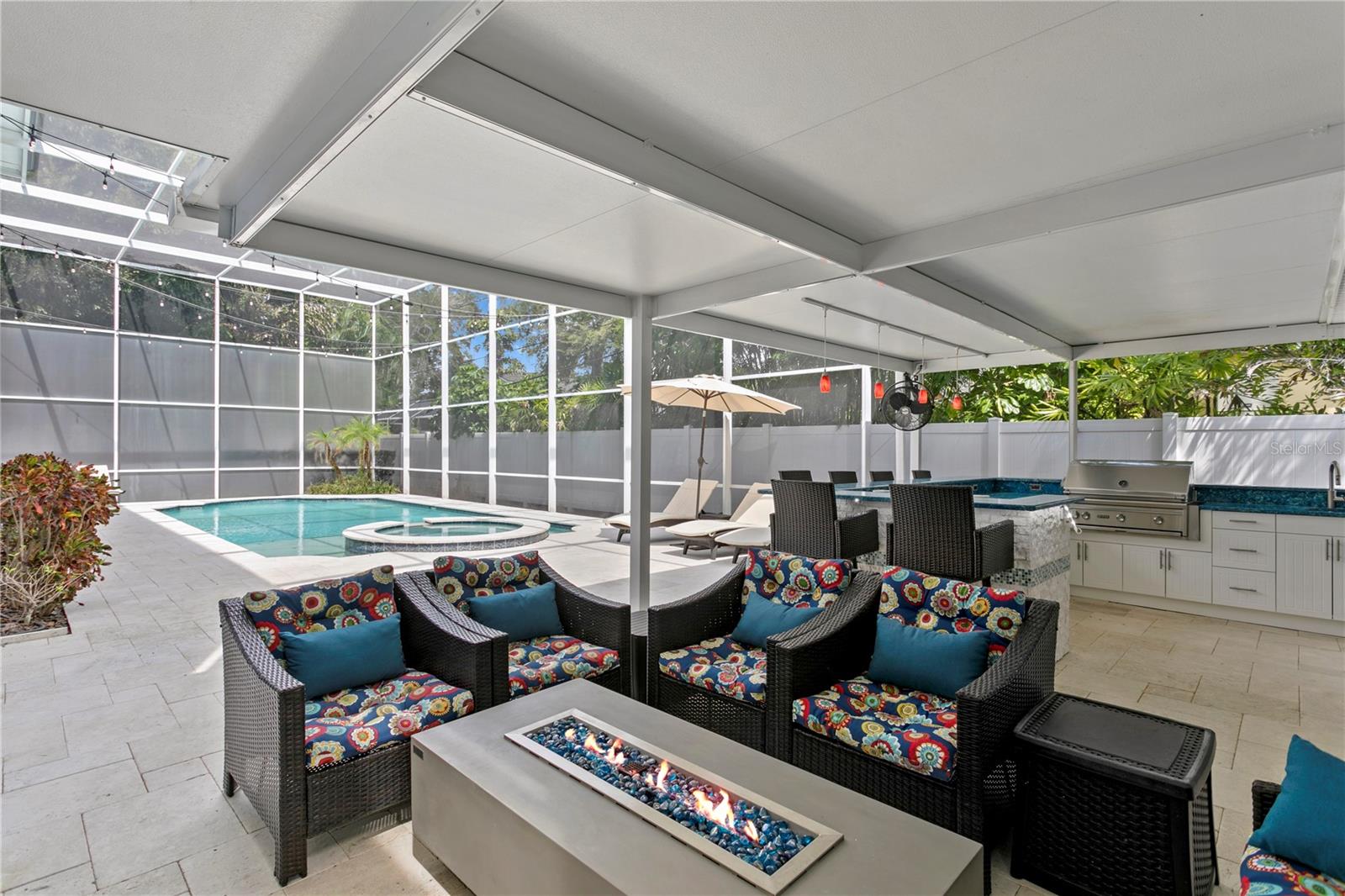 Listing photo id 52 for 45 Adalia Avenue